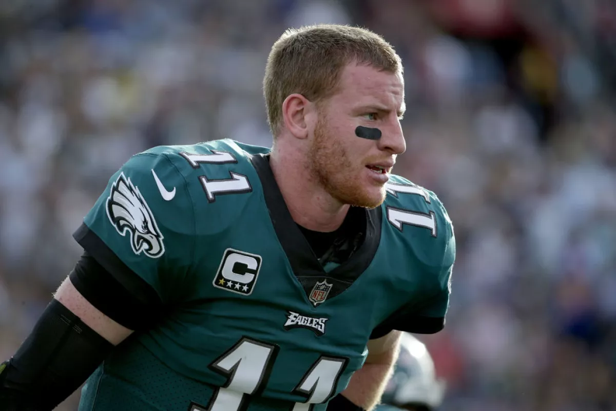 Carson Wentz Eagles QB 