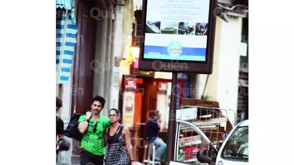 La nueva edición de la revista Quién confirma a través de unas imágenes exclusivas en Nápoles que la actriz y el cantante chileno mantienen un noviazgo.