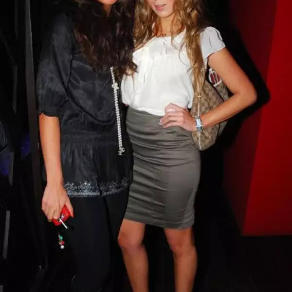 Scarlett Kuri,Yoliberth Enriboj