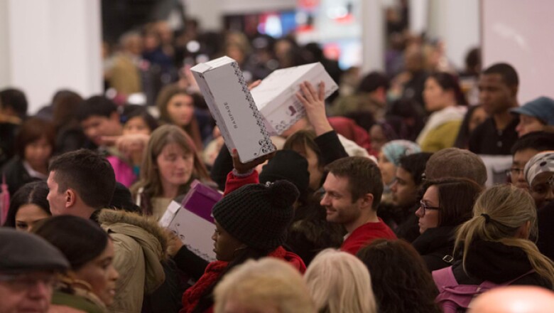 La NFR estima que unos 140.1 millones de personas realizarán compras este jueves, viernes, sábado o domingo. De esos, el 18.3% planeaba iniciar sus compras desde este jueves.