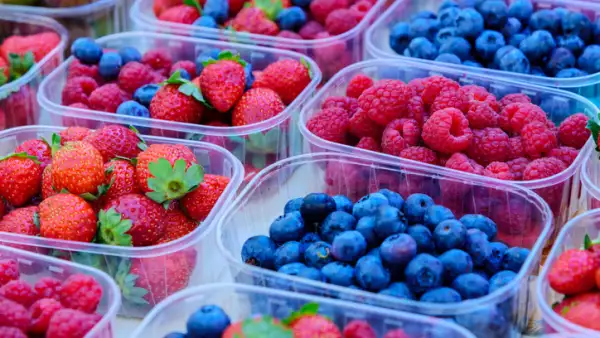 investigan-hepatitis-frutos-rojos