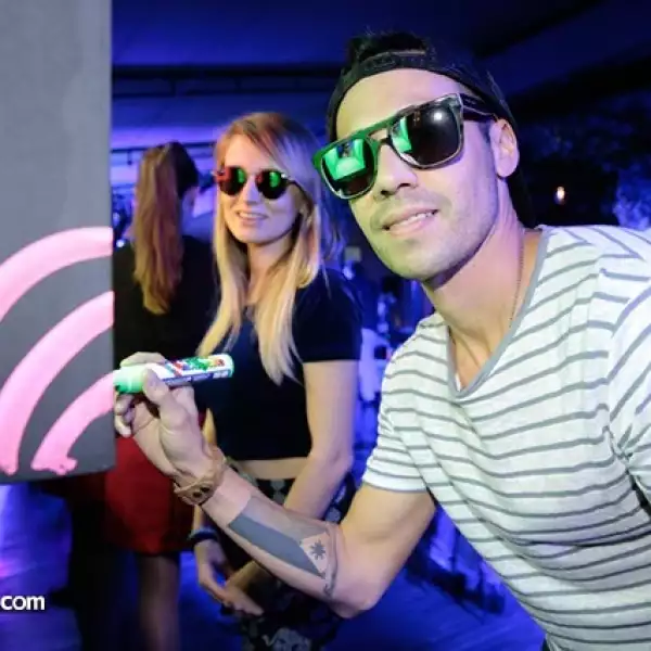 Stephanie Conway y Aarón Mostow