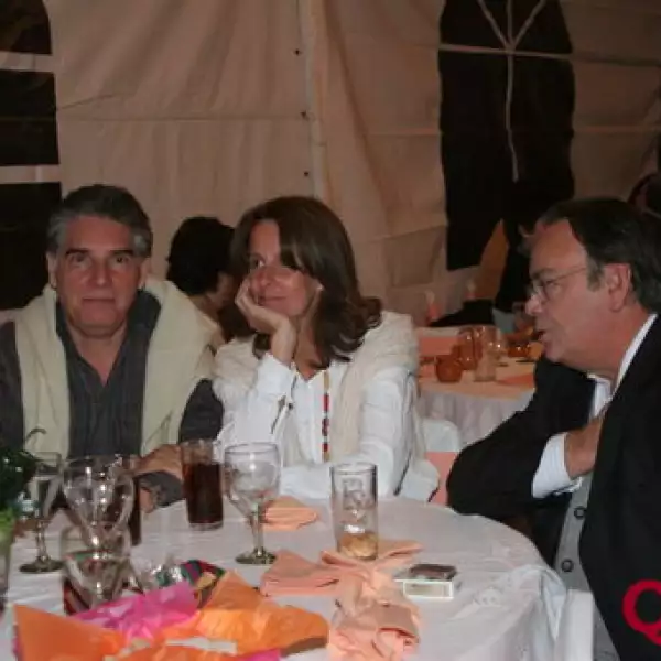 Rafael Martinez, Jaqueline Nuñez, Jose Maria Ruiz de Velazco