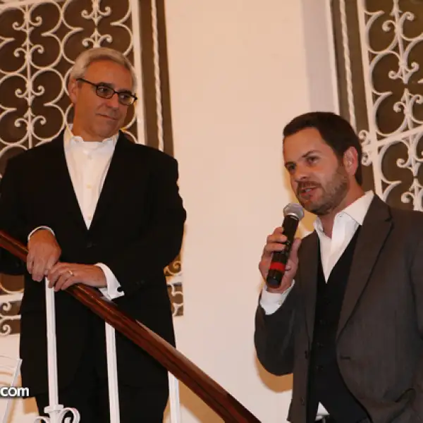 Mitchell Gold,Mauricio Barrantes