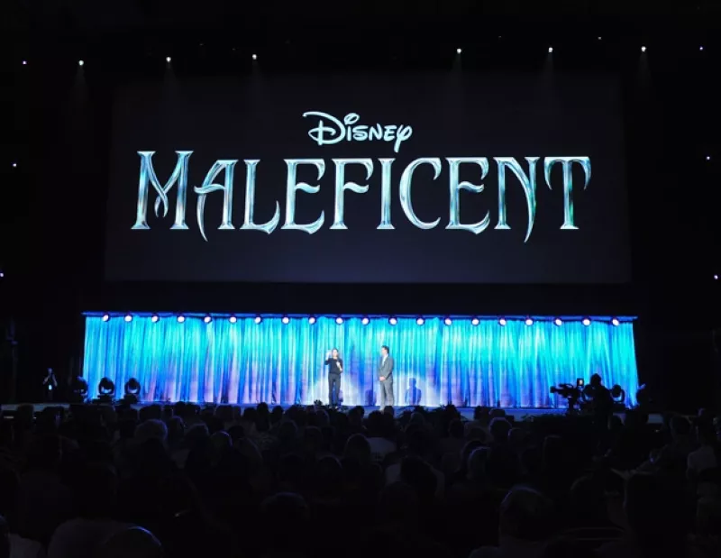 La actriz comentó en la Expo de cine D23 que los pequeños comenzaban a gritar cuando la veían caracterizada como "Maléfica", excepto su hija Vivienne quien sabía perfectamente que era su madre.