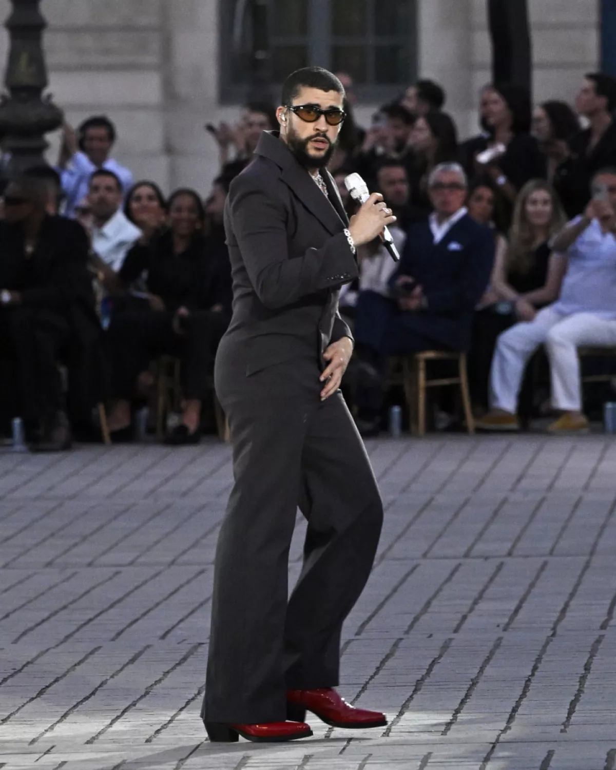 Bad Bunny está por convertirse en el artista con más canciones con mil millones de reproducciones en Spotify