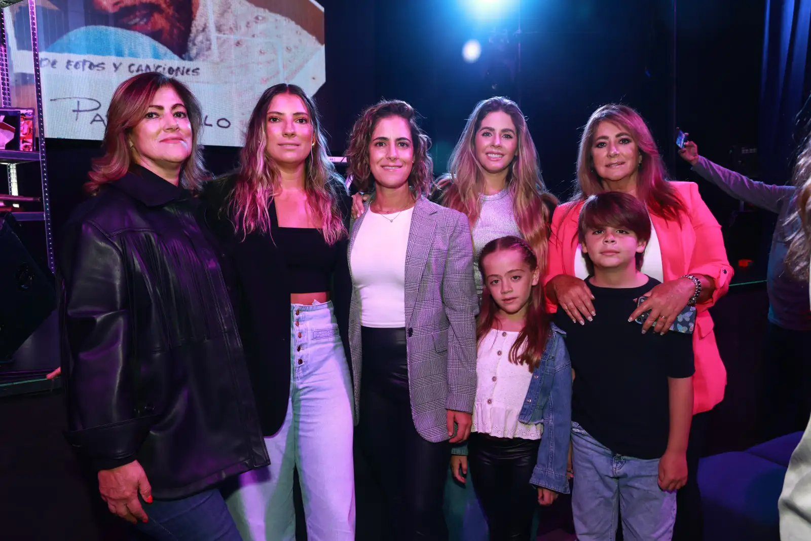 Mónica Tello , Andrea y Mónica castro , Paty Turban y Patricia