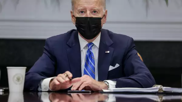 El presidente de Estados Unidos, Joe Biden, en una reunión con el equipo de respuesta al COVID-19 de la Casa Blanca. 