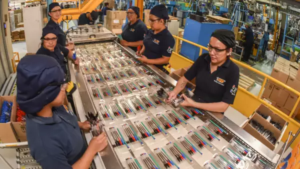 La fábrica de BiC en Cuautitlán Izcalli produce ocho millones de productos por día.