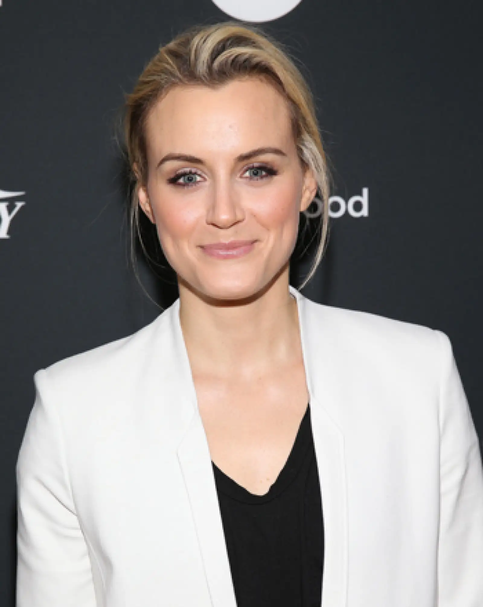Taylor Schilling