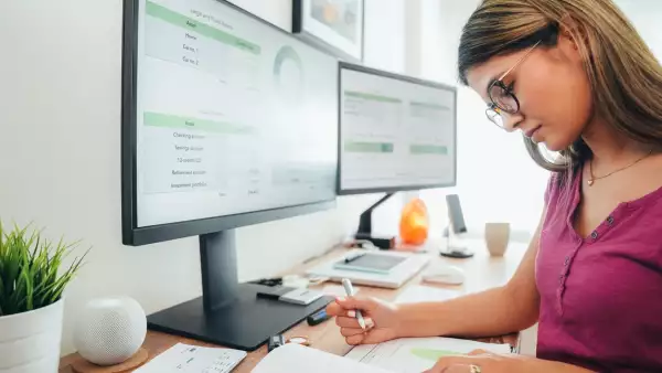 Actualización y especialización, las armas de los contadores para la sobrevivencia