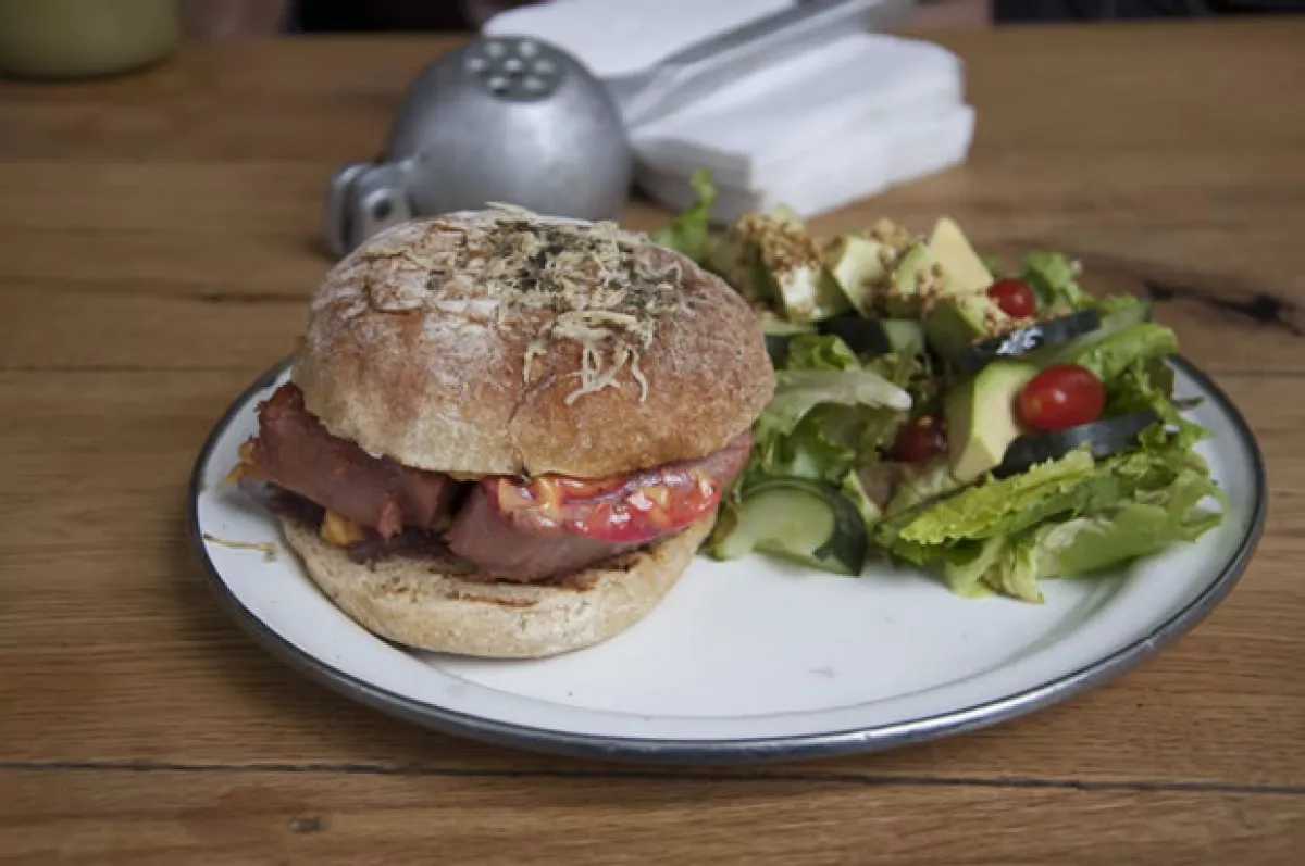 Ojo de Agua tiene sándwiches que llegan al corazón