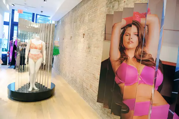 Fenty línea de ropa de Rihanna