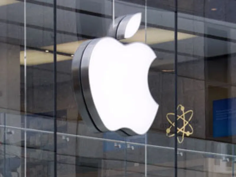 Charlie Wolf, analista de la firma Needham, subestimó los ingresos de Apple por 3,730 millones de dólares. (Foto: AP)