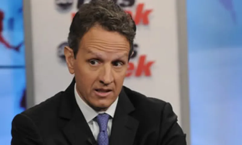 Timothy Geithner afirmó que el Congreso, y no el presidente Barack Obama, es el responsable de la baja en la calificación. (Foto: AP)