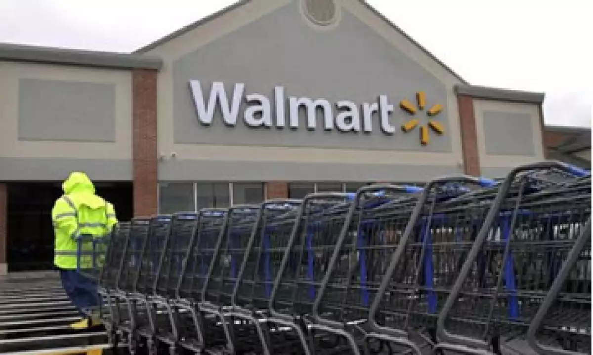 Walmart indicó que las protestas son parte de otra exagerada campaña contra la empresa. (Foto: AP)