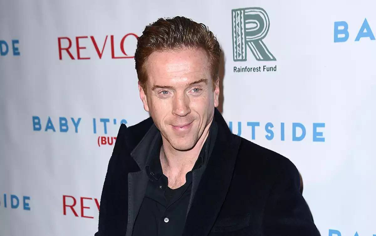 Damien Lewis