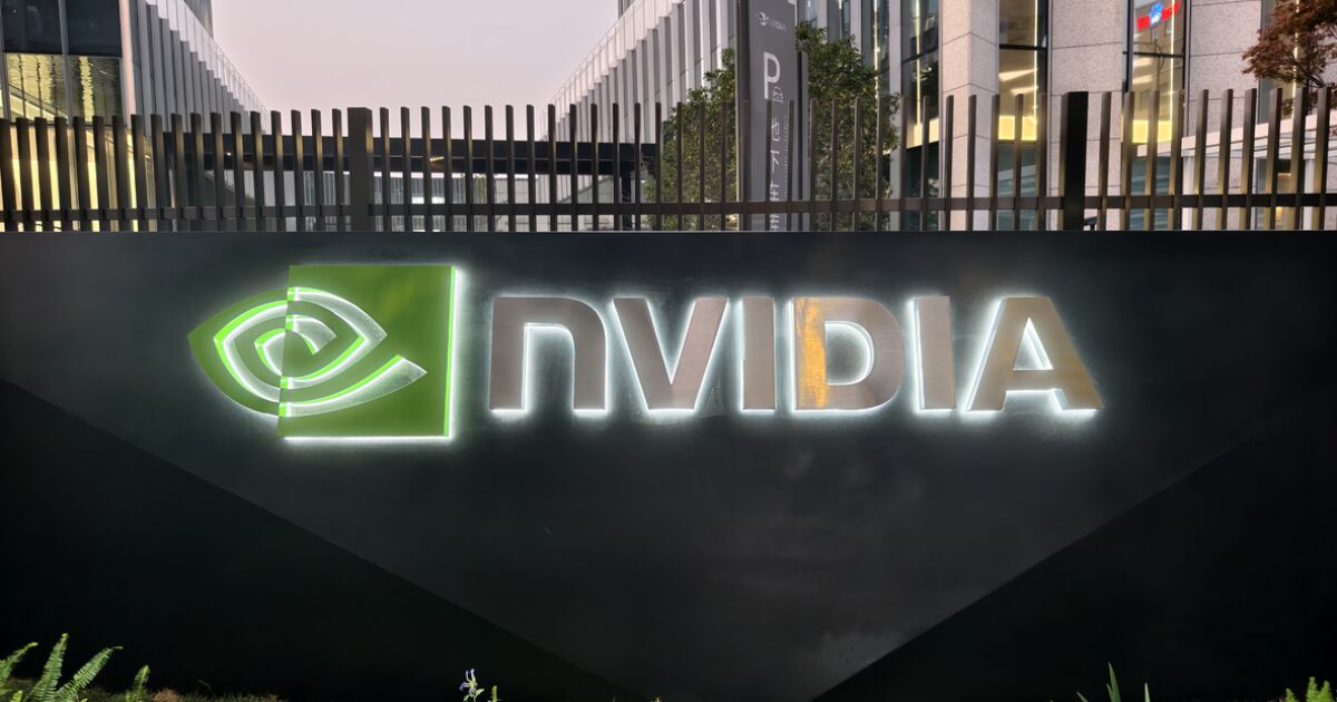 ACAPARAN RAM: APPLE Y NVIDIA CONTRA LA INDUSTRIA