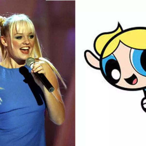 Coletas rubias, mini vestidos azules y dulzura al máximo: aspectos que comparten Baby Spice y Bubbles.