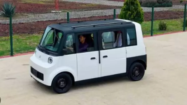 Olinia y Tesla comparten cargador