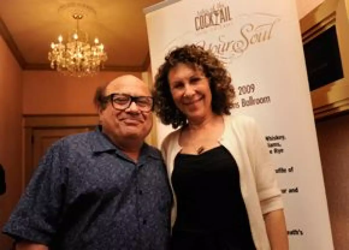 El actor presentó su propia versión de lujo del licor italiano de limones Limoncello en el festival culinario y de cócteles Tales of the Cocktail (Cuentos del Cóctel") en Nueva Orleáns.