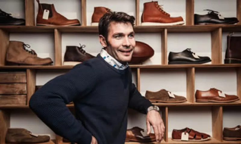 El experto afirma que se debe tener al menos 3 tipos de zapatos en el guardarropa. (Foto: iStock by Getty Images)