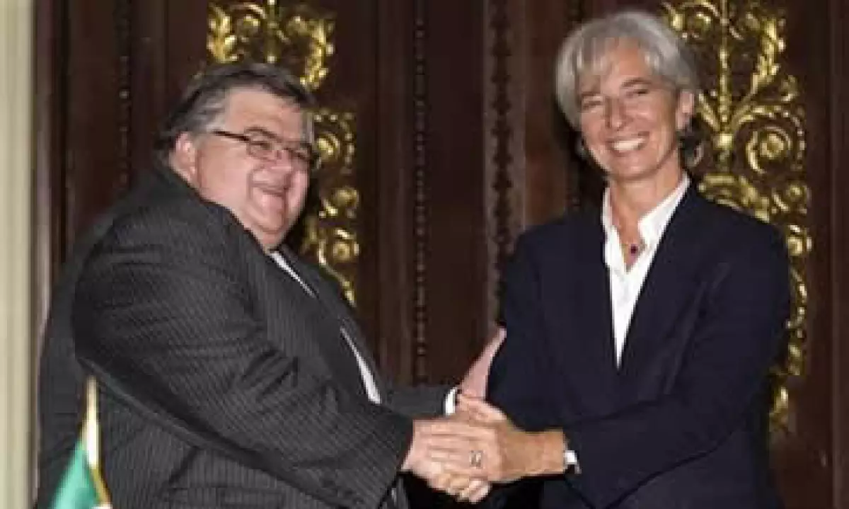 Las apuestas por la dirección del FMI se inclinan a favor de la francesa Christine Lagarde, con amplio margen sobre el gobernador del Banxico, Agustín Carstens. (Foto: Reuters)