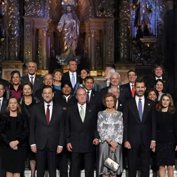 La declaración final realiza un diagnóstico de la crisis internacional y las recetas para superarla, que incluyen una apuesta por incentivos al crecimiento.