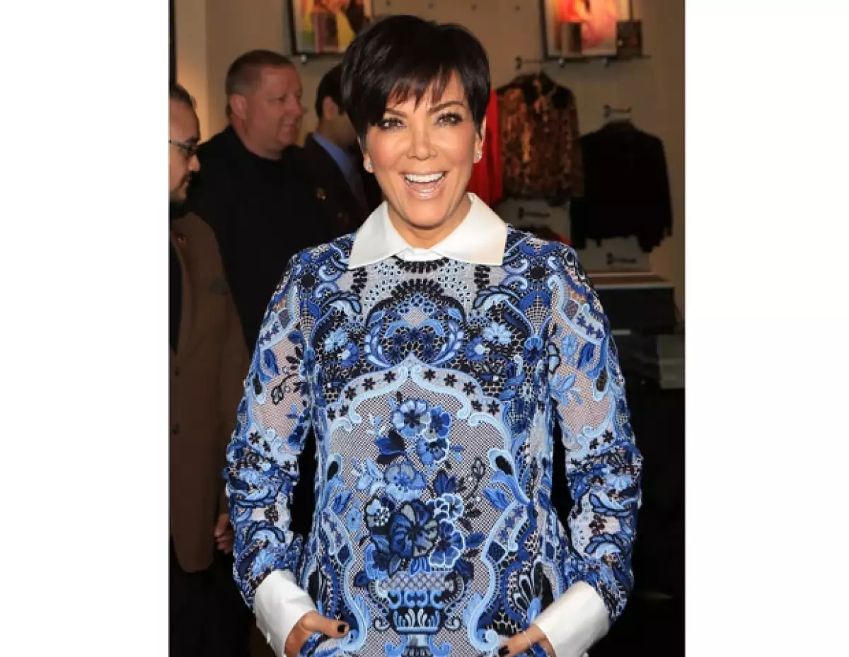 La matriarca del clan Kardashian no descarta encontrar el amor en una persona más joven que ella.