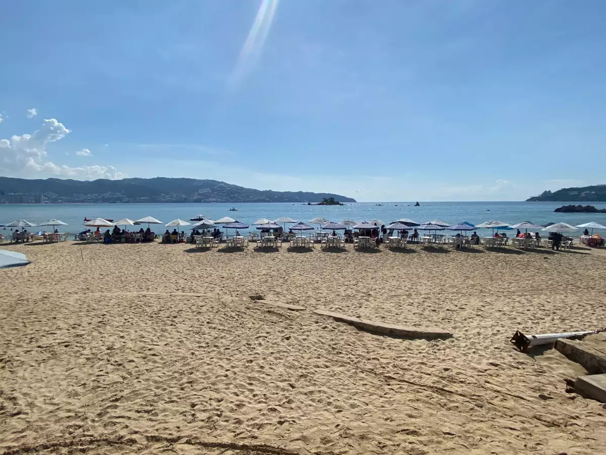 Crónica | No habrá cena de Navidad en Acapulco