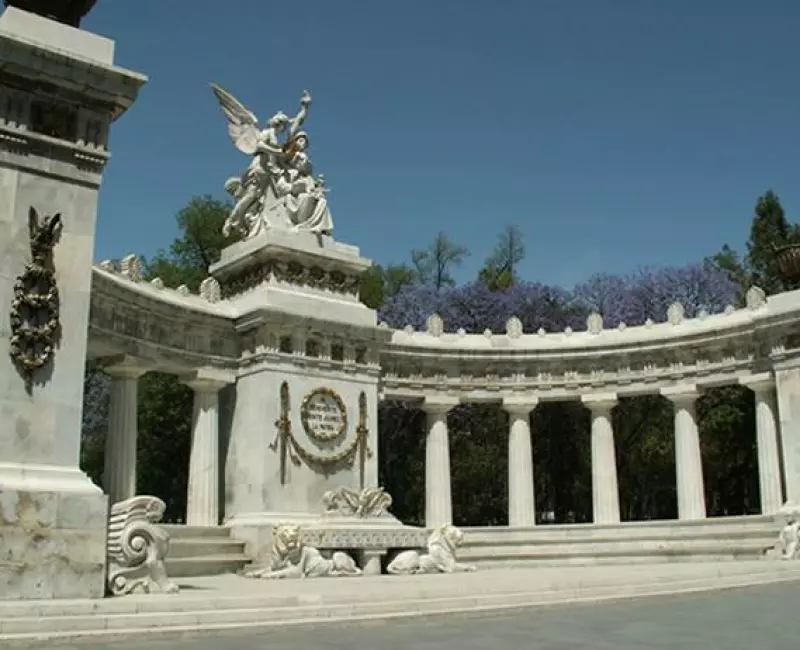 Hemiciclo a Ju�rez