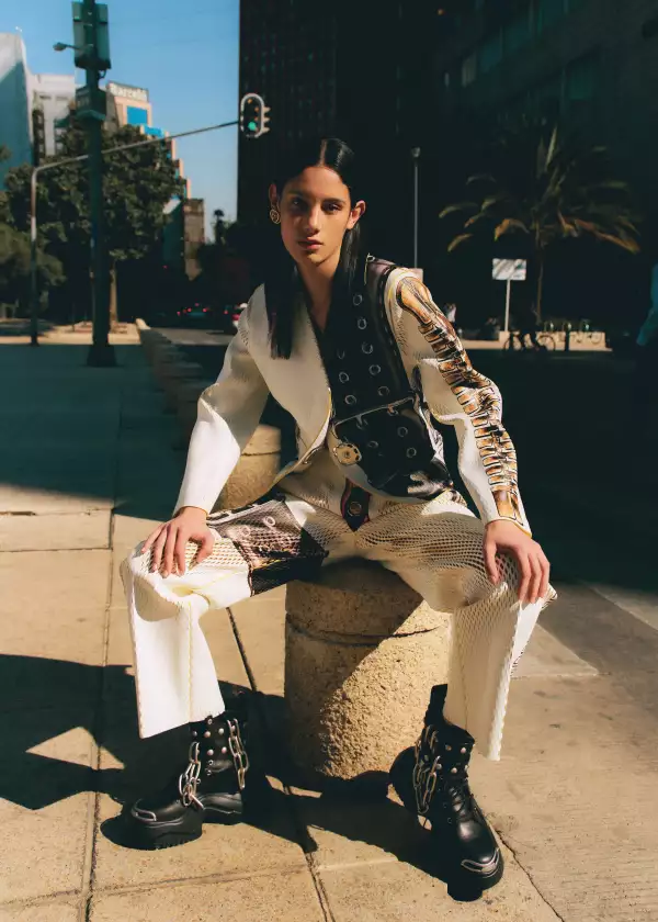 ELLE-253.MODAQR1.jpg