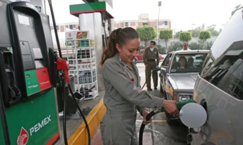 Gasoliner�as-de-Pemex-05