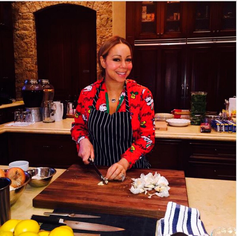 La cantante consintió a sus hijos y a su novio con una deliciosa cena.