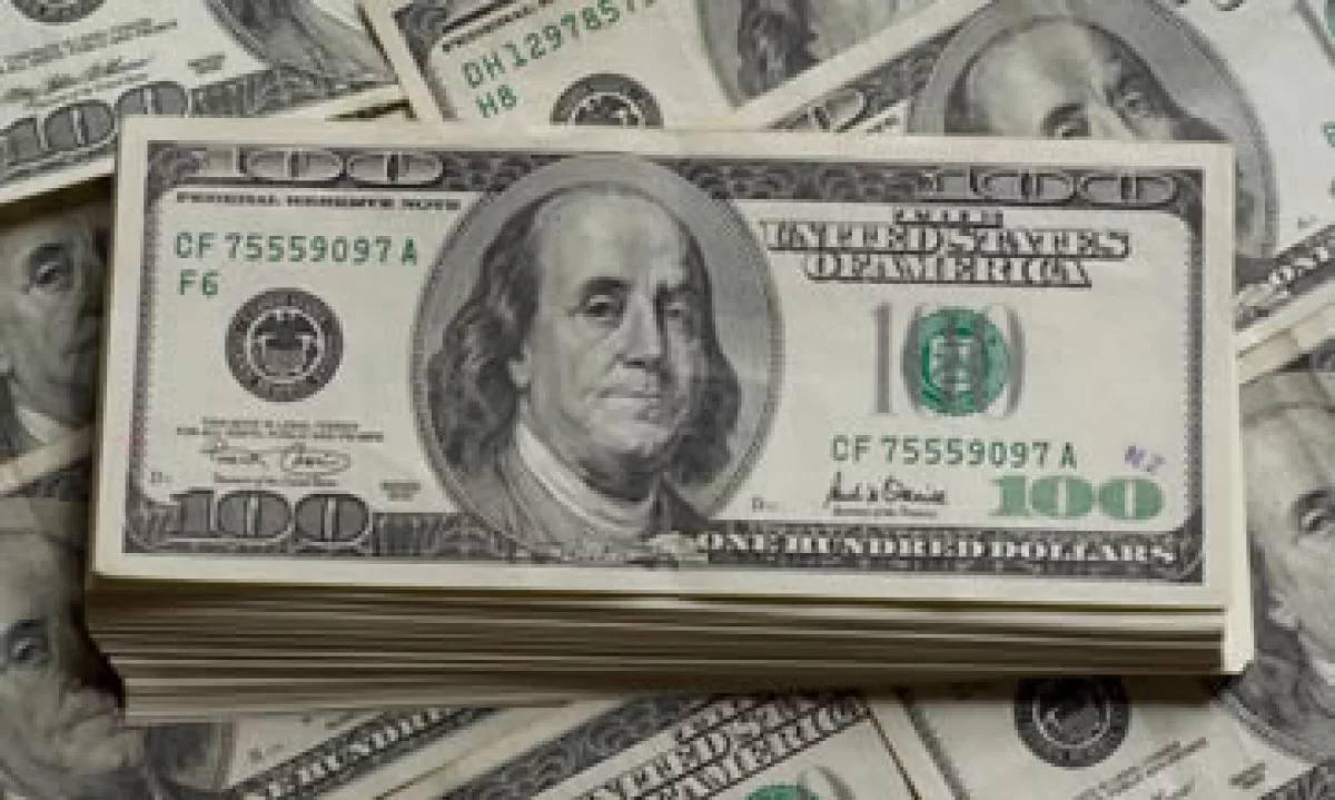 El tipo de cambio podría ubicarse en un rango de 12.93 y 13.03 pesos por dólar. (Foto: Getty Images)