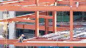 México quiere usar más acero nacional, pero pone en aprietos los costos de infraestructura