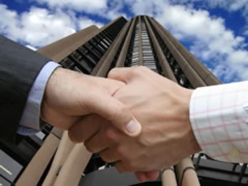 Las inversiones privadas podrían ayudar a que se recuperen los bancos. (Foto: Archivo)