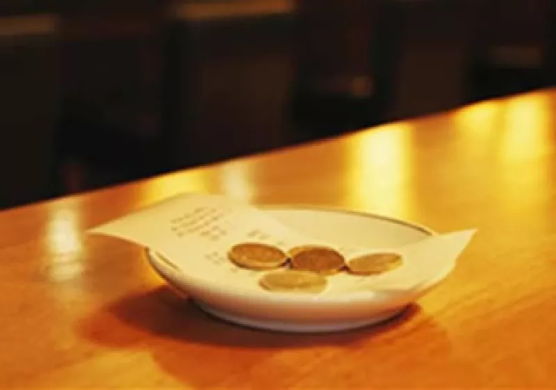 Esta gratificación es voluntaria, si te obligan a darla denúncialo. (Foto: Jupiter Images)