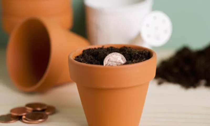 Tienes tres opciones para invertir a seis años: con rendimento seguro, a renta variable o a traves de una mezcla de instrumentos. (Foto: Getty Images)