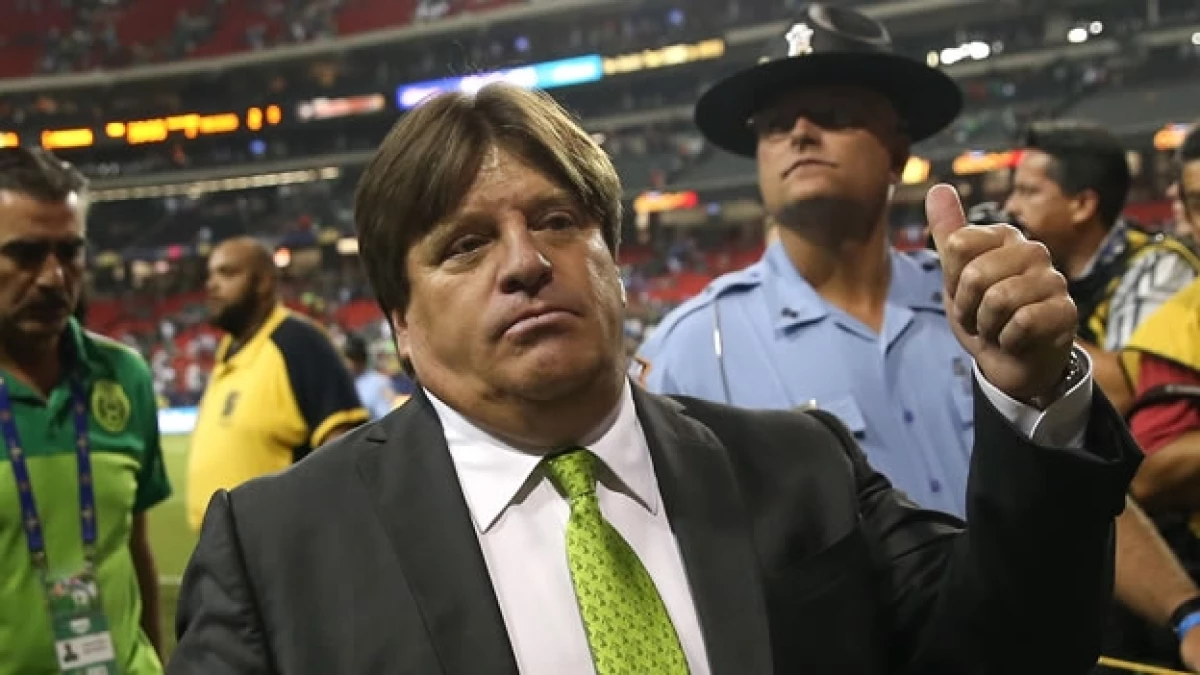 Con una mueca salió Miguel Herrera del Georgia Dome tras la victoria del Tri ante Panamá el miércoles