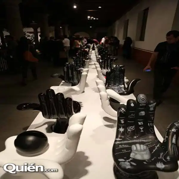 Manos por México