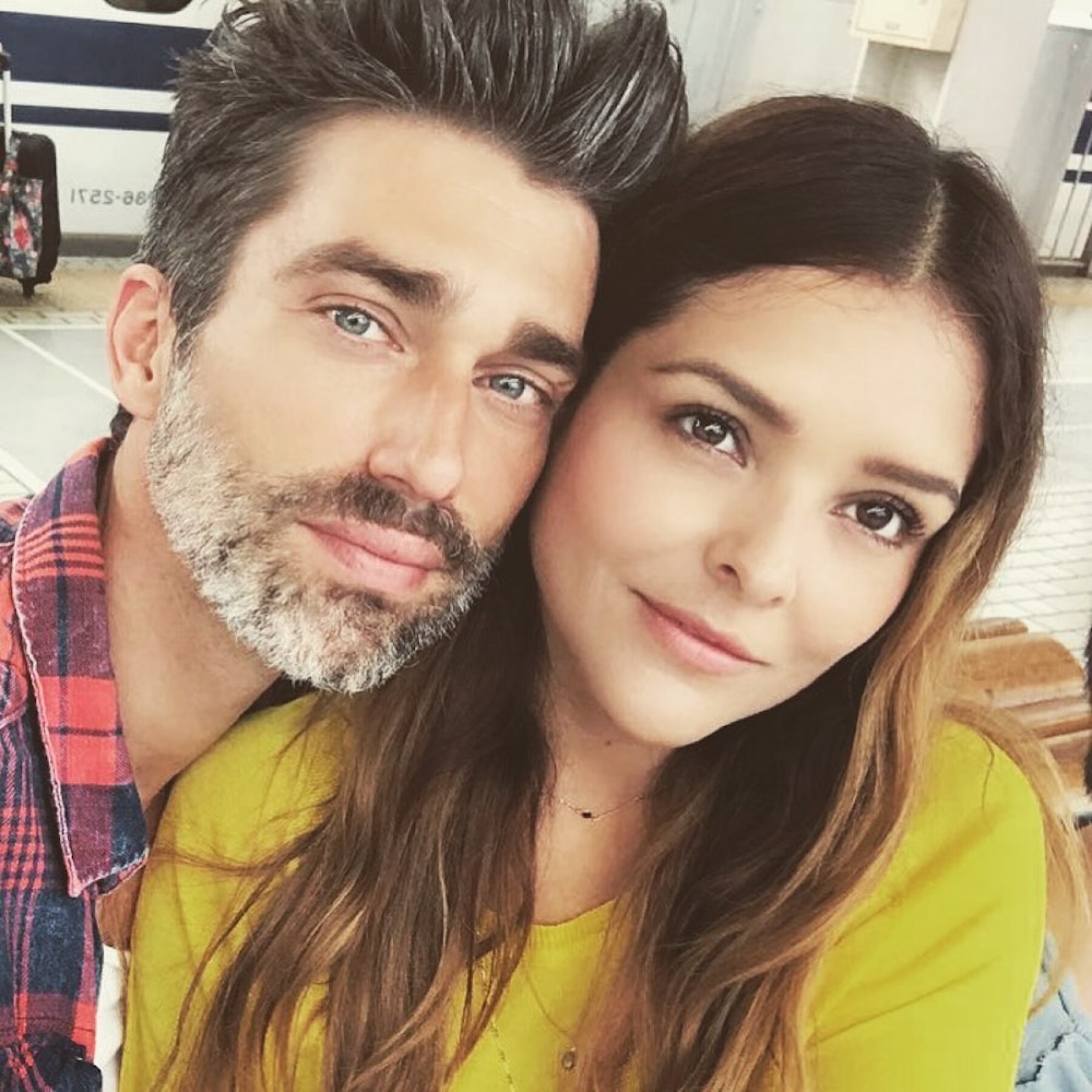 Grettell Valdez Se Reencuentra Con Su Esposo Tras Acusacion De Fraude En Suiza