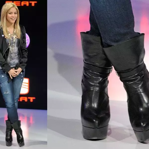 La colombiana tampoco es muy alta, por lo que fuera del escenario la veremos usando plataformas.