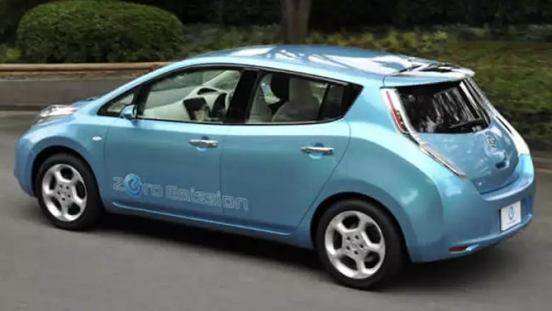 El LEAF se integrará al segmento de tamańo mediano hatchback con cinco cómodos asientos.