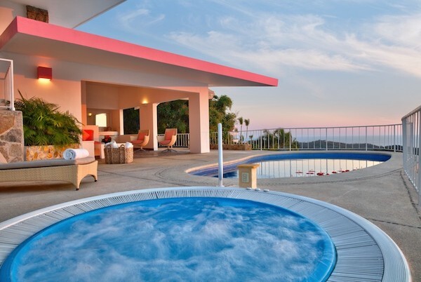 Las-Brisas-Acapulco-Master-Suite-Jacuzzi