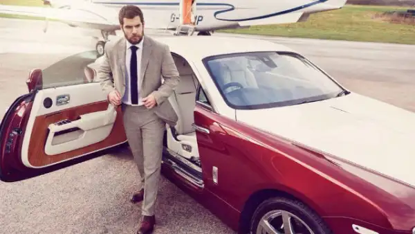 Más guapo imposible, así el actor para una reciente revista de moda.