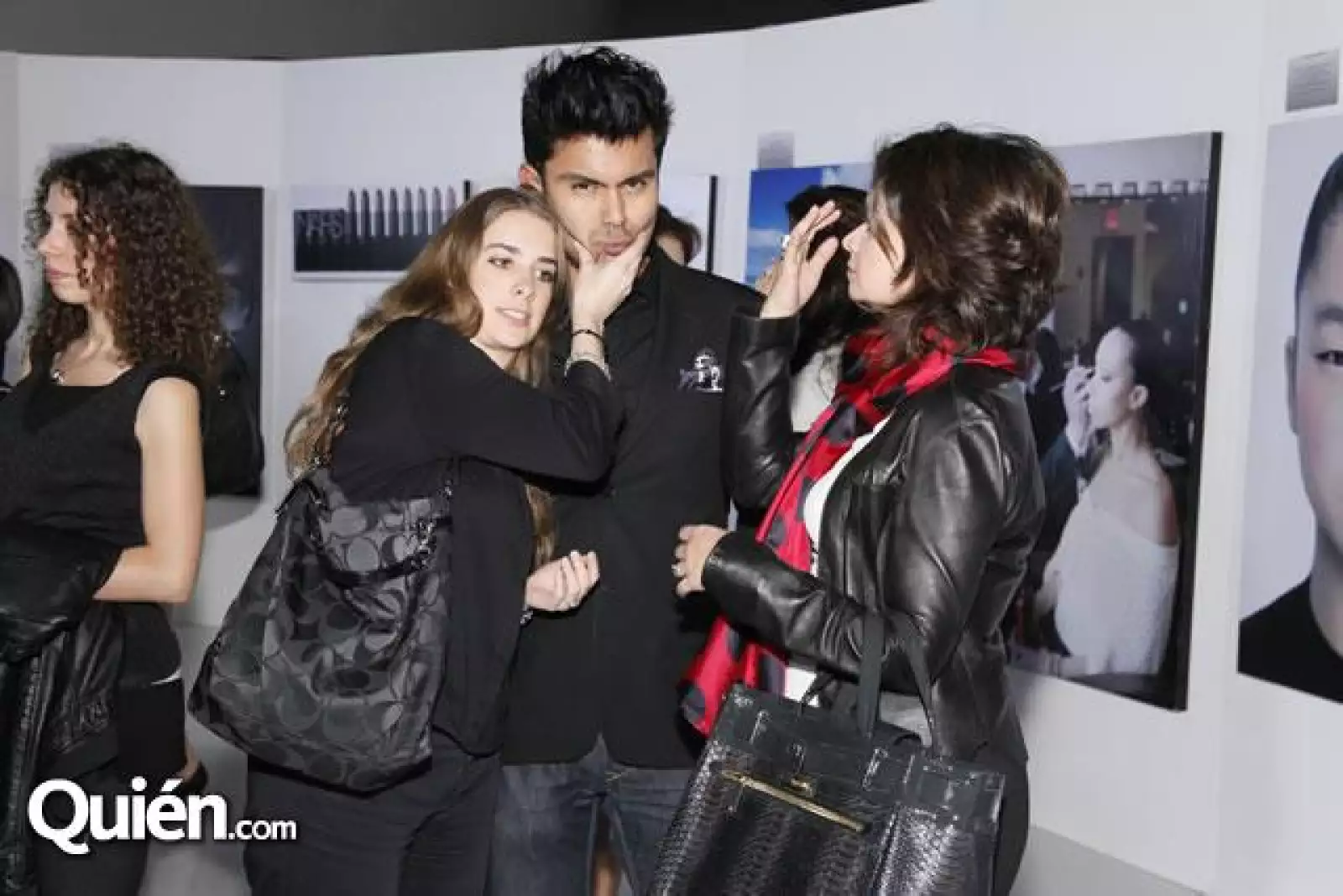 Itzia Rojas,Jorge Ríos y Natalia Zarate