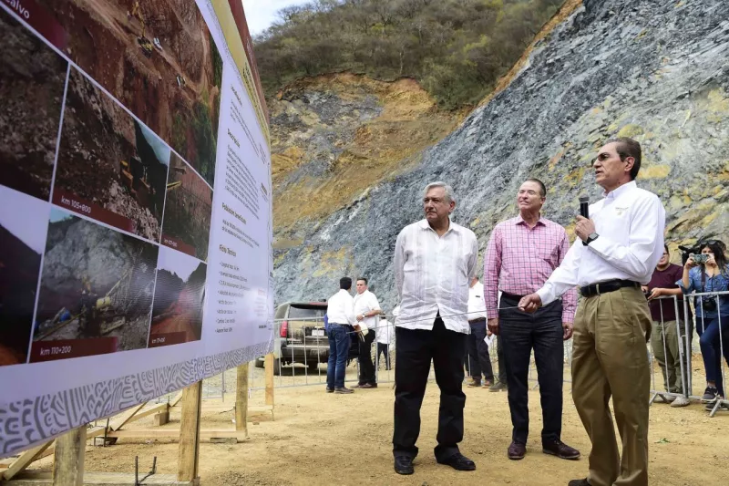 El Jefe del Ejecutivo Andrés Manuel López Obrador encabezó la supervisión de la carretera Badigaruato-Guadalupe y Calvo
