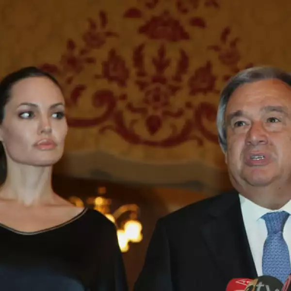 La Agencia de la ONU para los Refugiados la envió a Turquía para reunirse con parte de las 80,000 personas desplazadas por el conflicto en Siria.