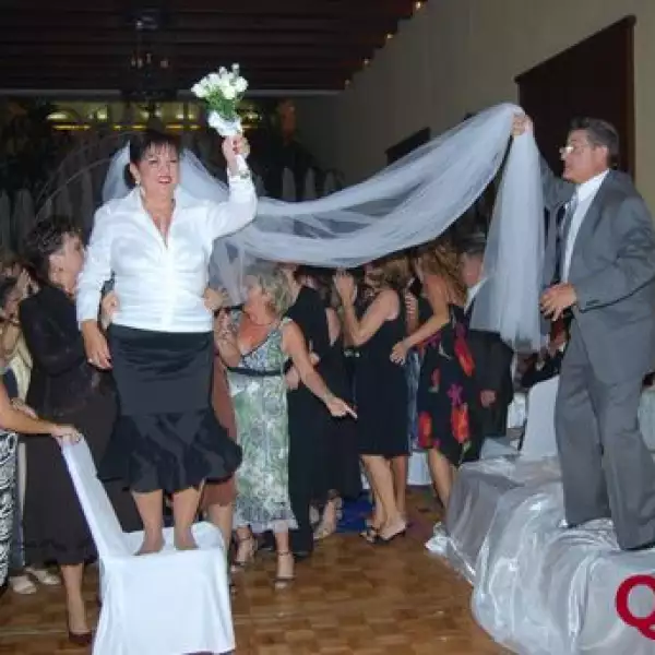 Nena de la Reguera, Carlos Moroño